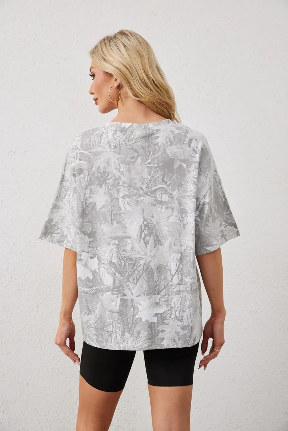 Camo Shirt for Women Mens Maple Leaf Print Short Sleeve Crewneck T-Shirts Summer Oversized Tee Shirts Streetwear