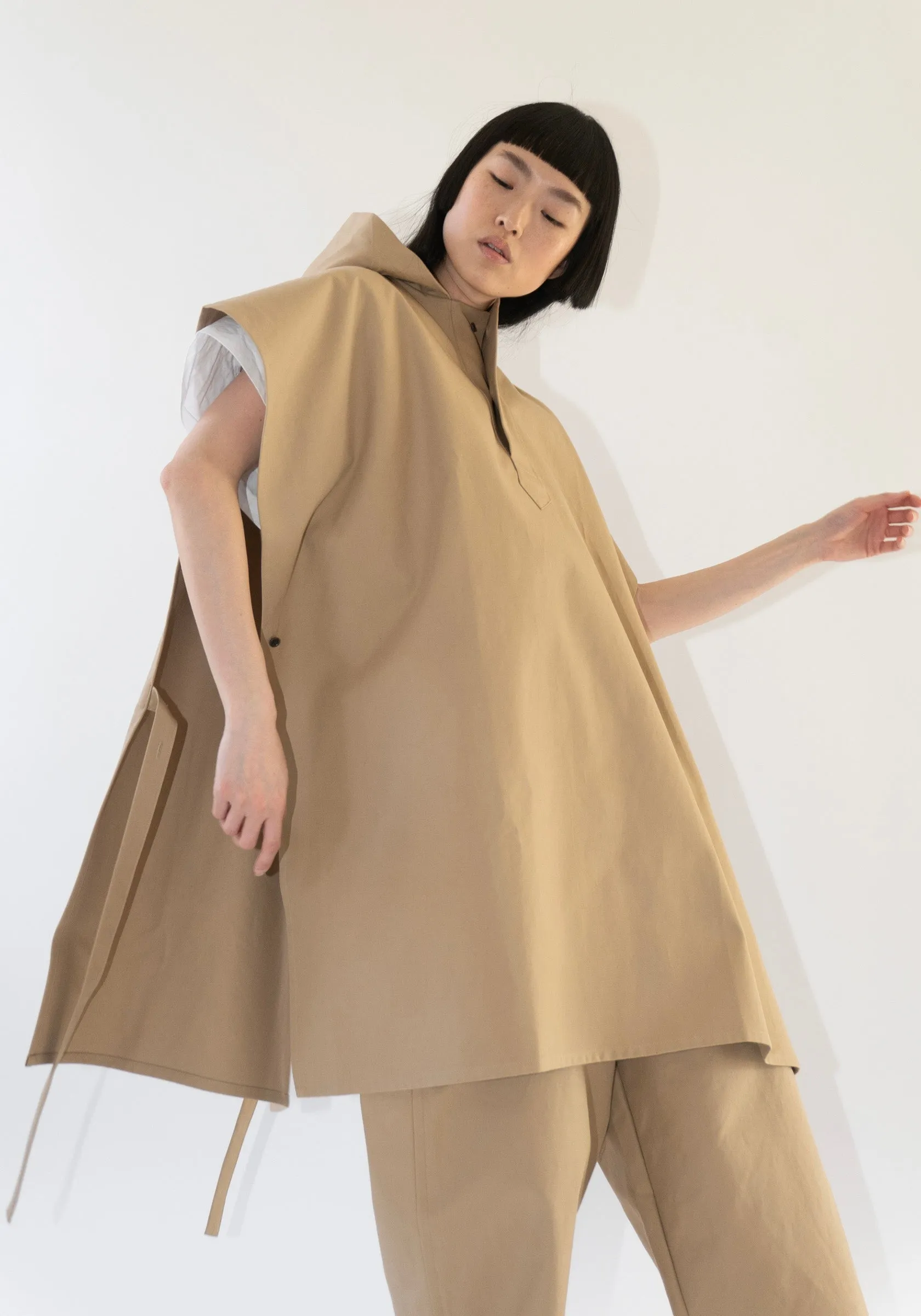Cole Cape in Jute