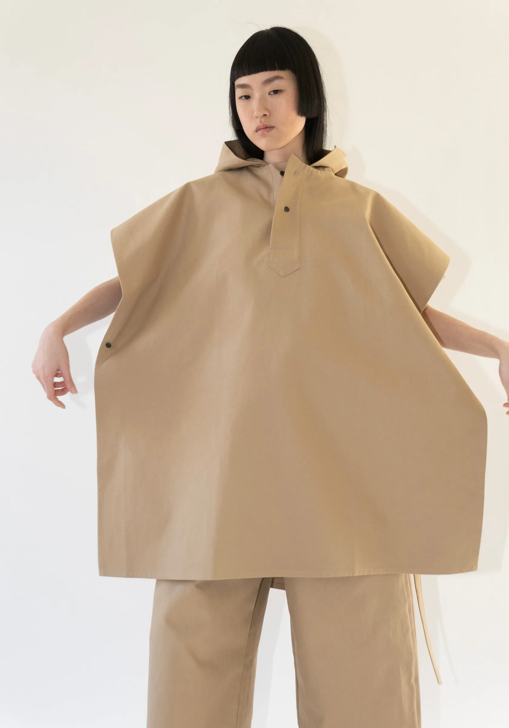 Cole Cape in Jute