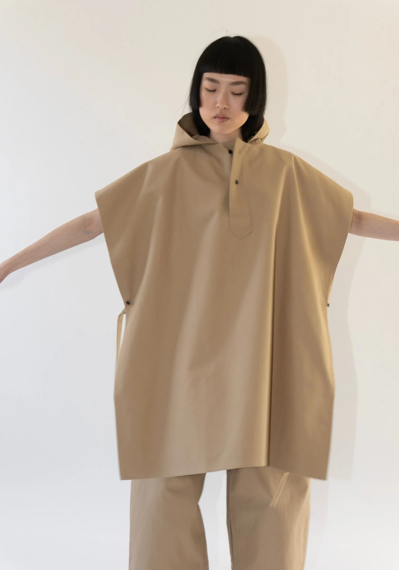 Cole Cape in Jute