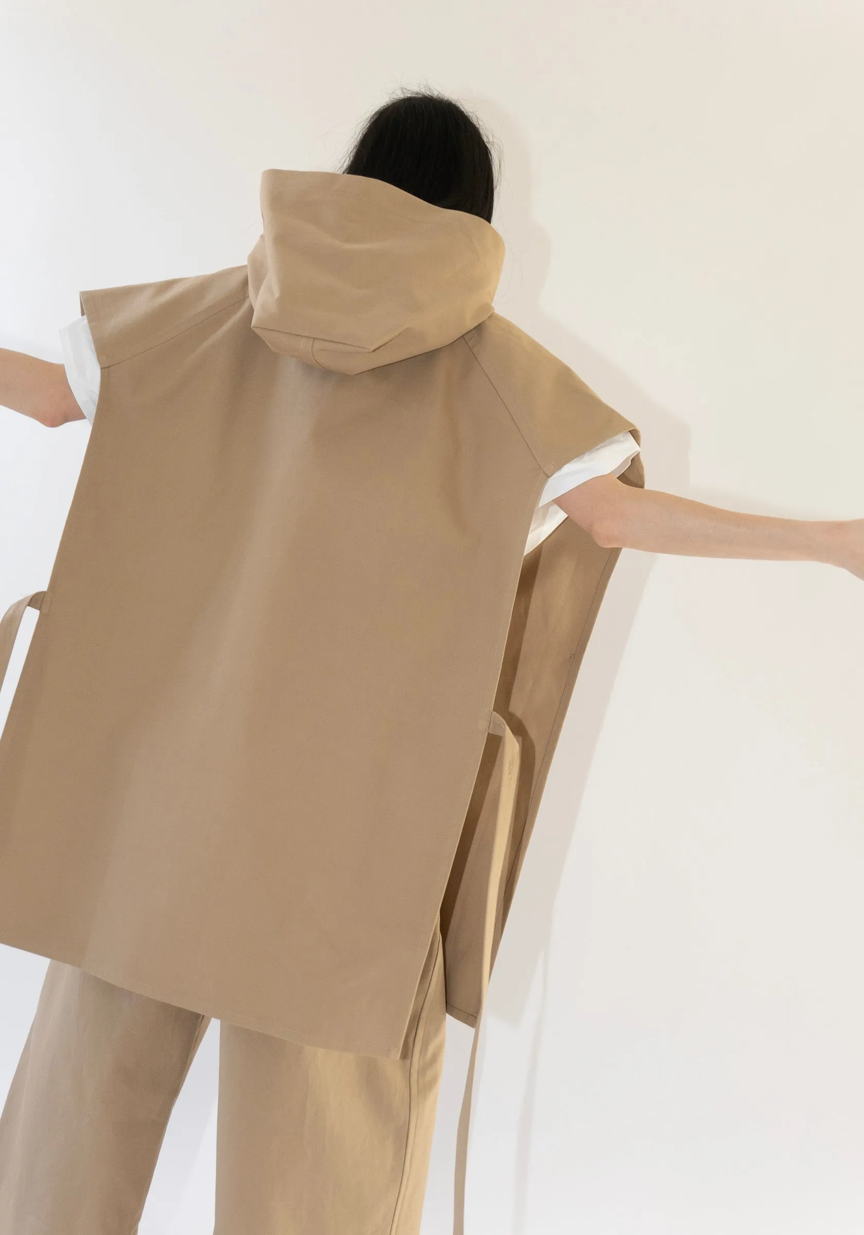 Cole Cape in Jute