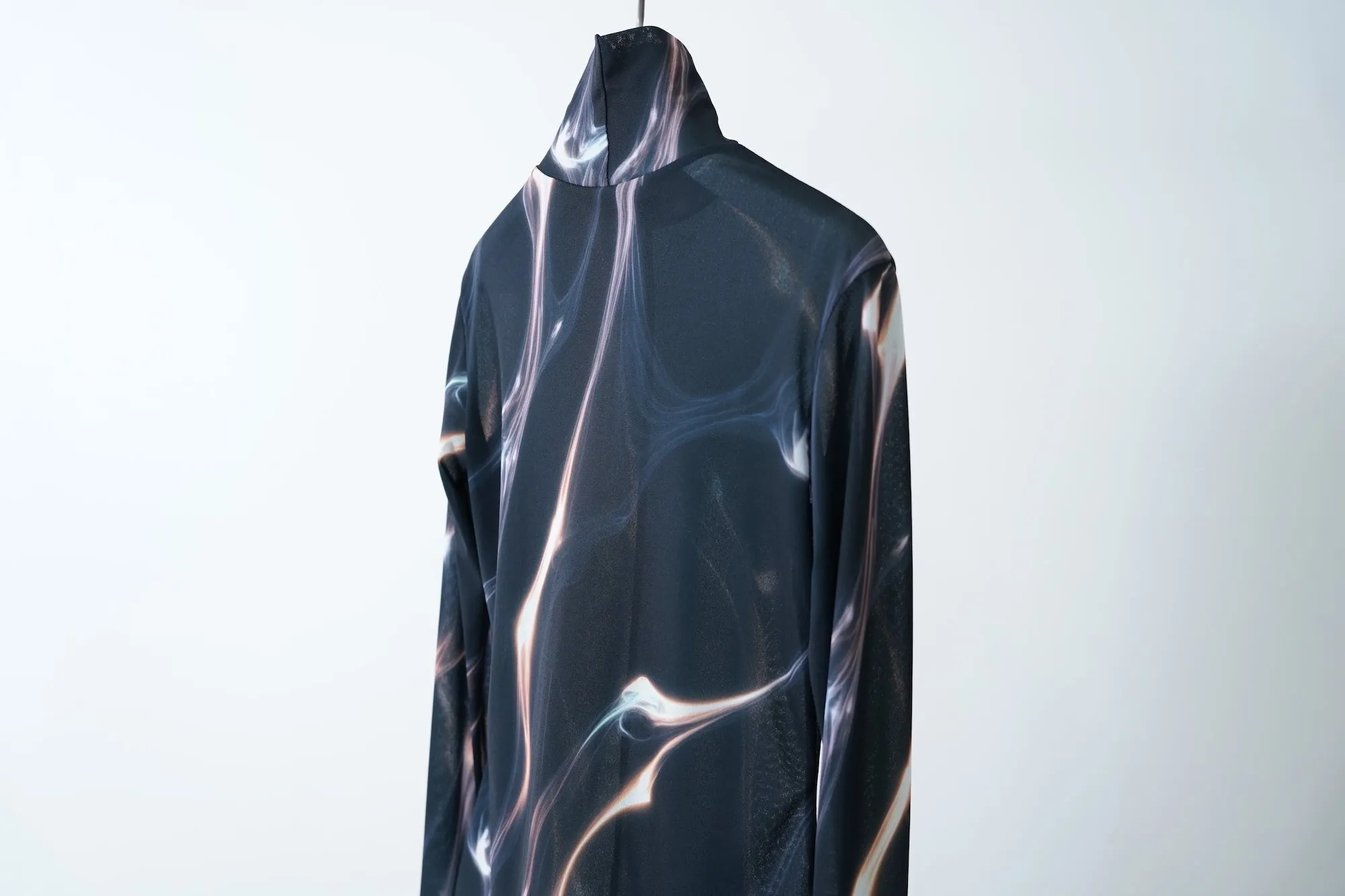 Hi Neu / dark
