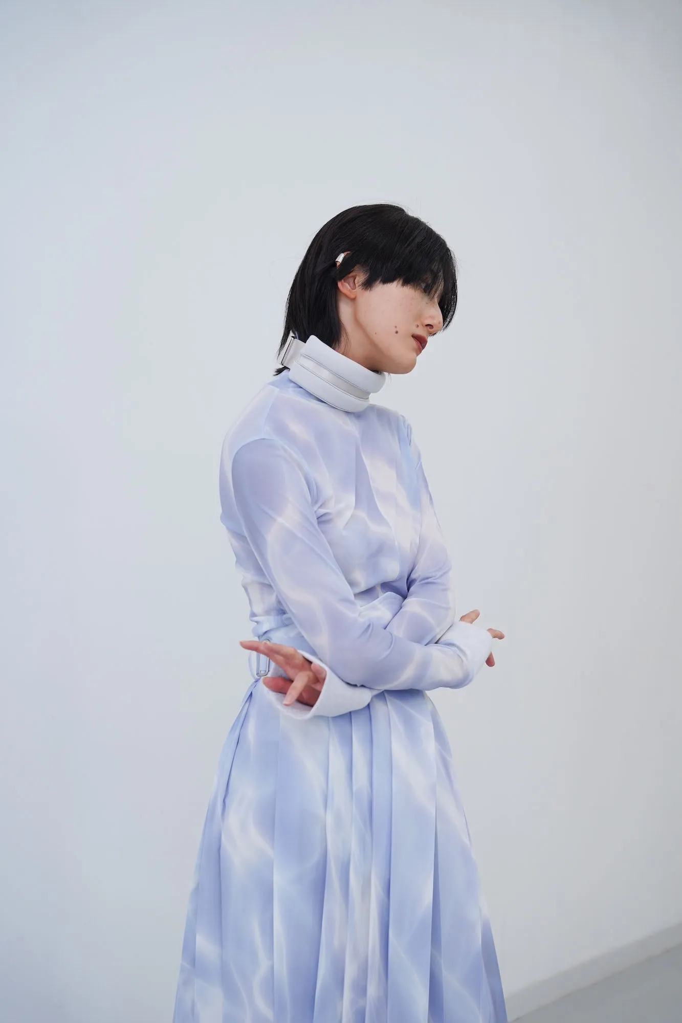 Hi Neu / light