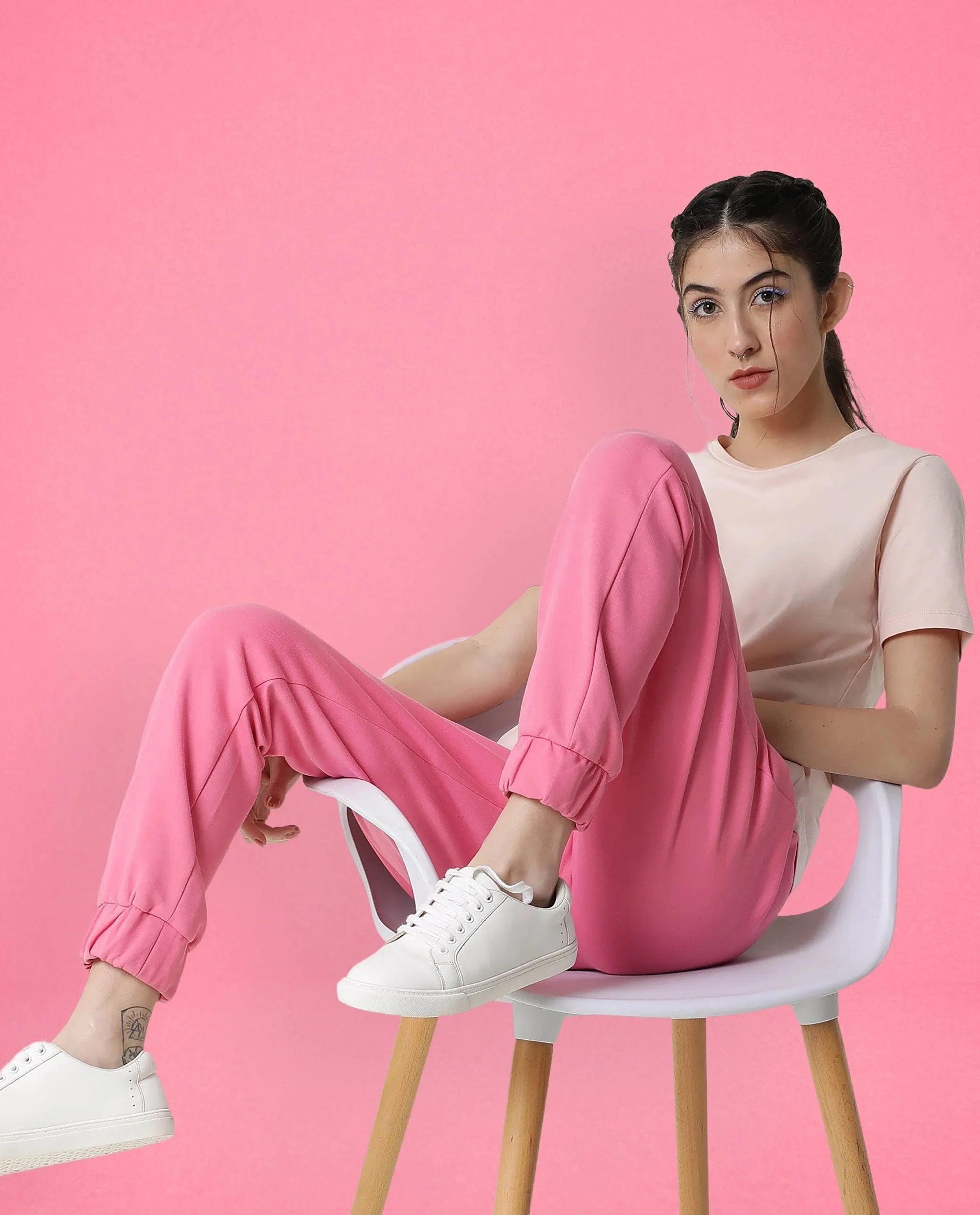 Rareism Women Creta Flouroscent Pink Cotton Blend Fabric Relaxed Fit Solid Mid Rise Ankle Length Track Pant