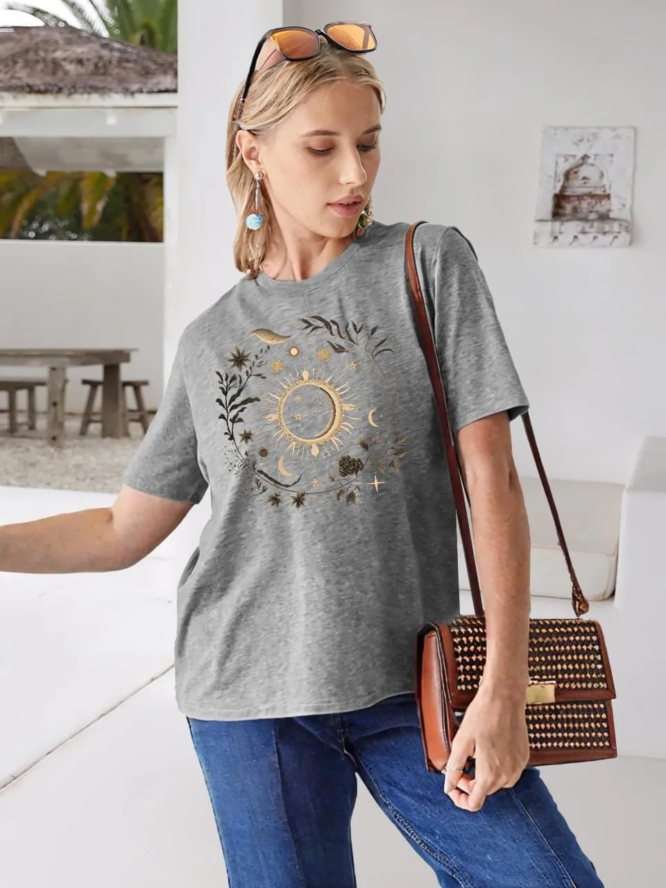 Women Graphic Tees Shirt Mystical Moon and Sunflower Shirt Short Sleeve Casual Celestial T Shirts