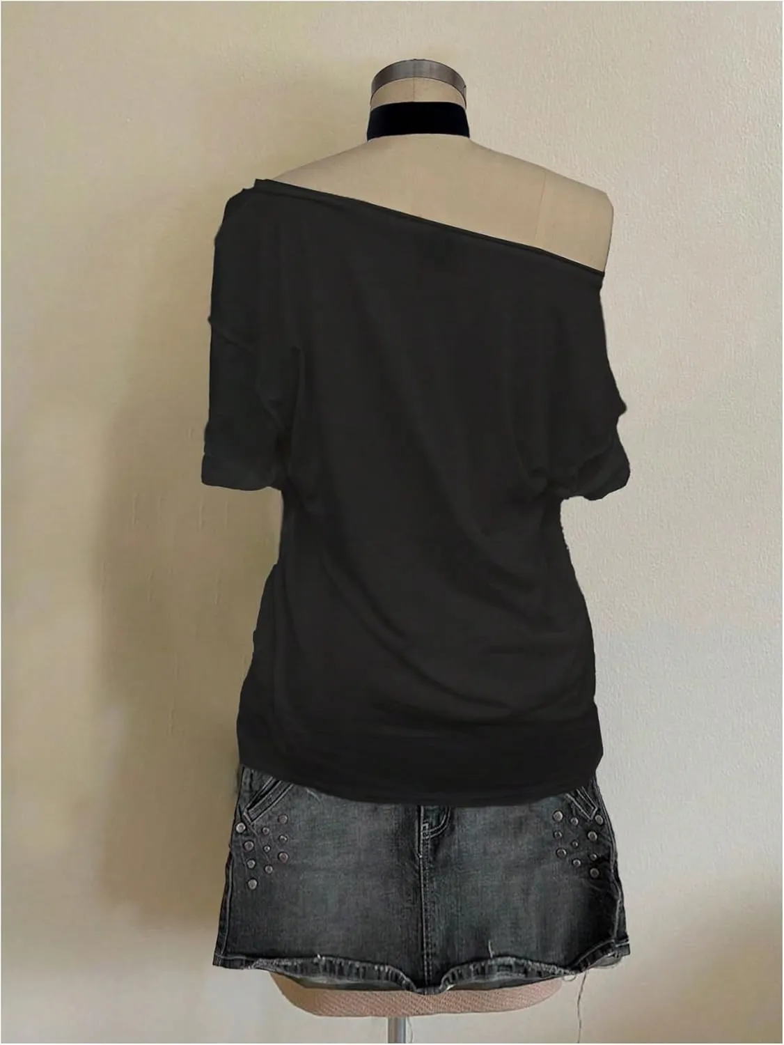 Women's Off The Shoulder Goth Graphic Tees Short Sleeve Asymmetrical Slim Fit Y2K T Shirts